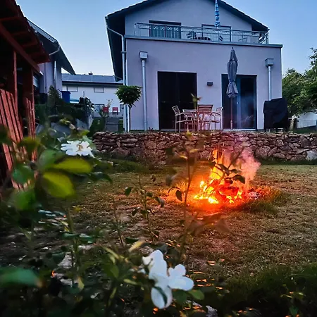 Mit Blick Ins Gruene * Mitterfels