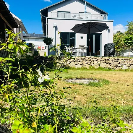 Mit Blick Ins Gruene Apartmán