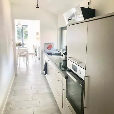 Mit Blick Ins Gruene Mitterfels